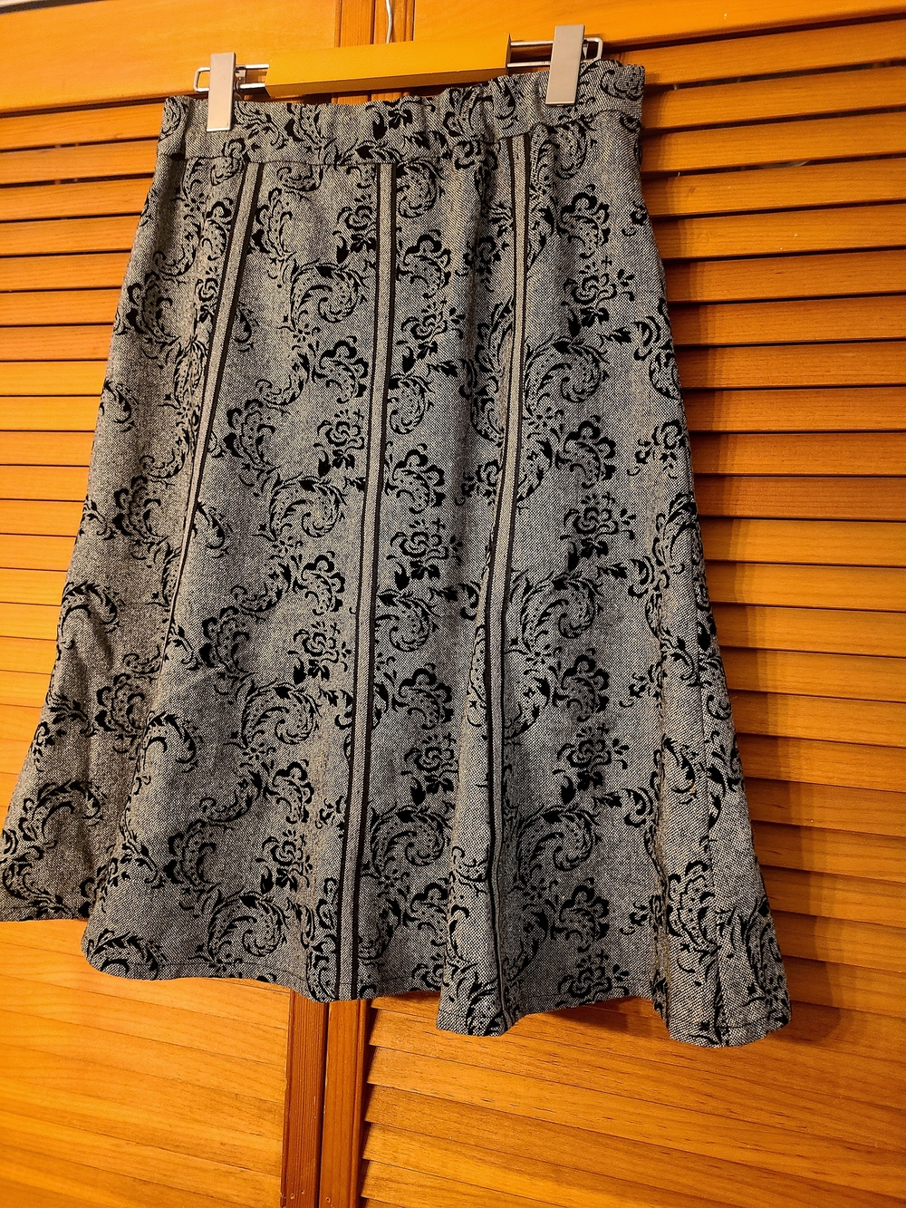 Women's Gray Floral Jacquard A-Line Skirt